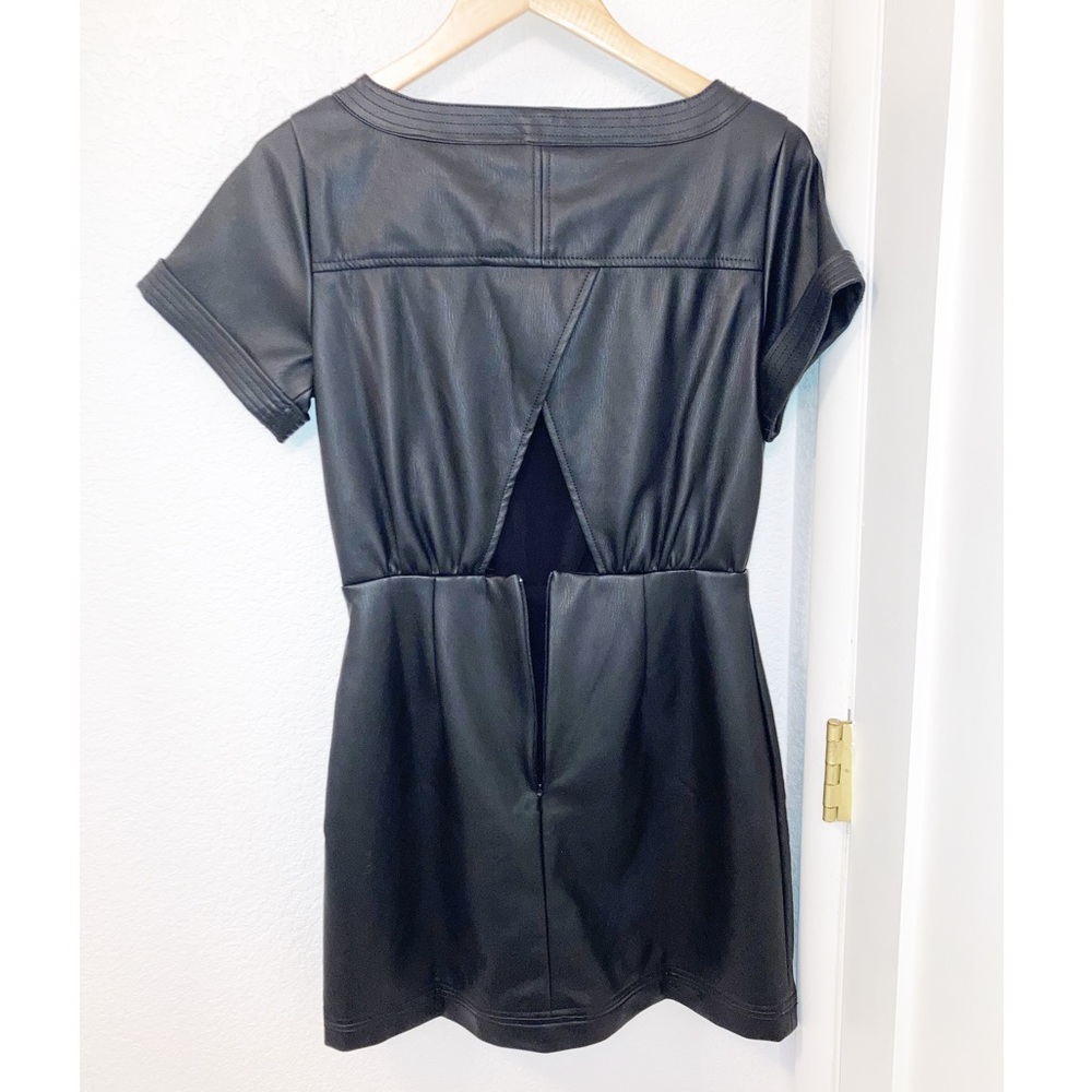 ANTHROPOLOGIE Faux Leather wrap mini dress Black/Noir SZ: 6 - Picture 10 of 13